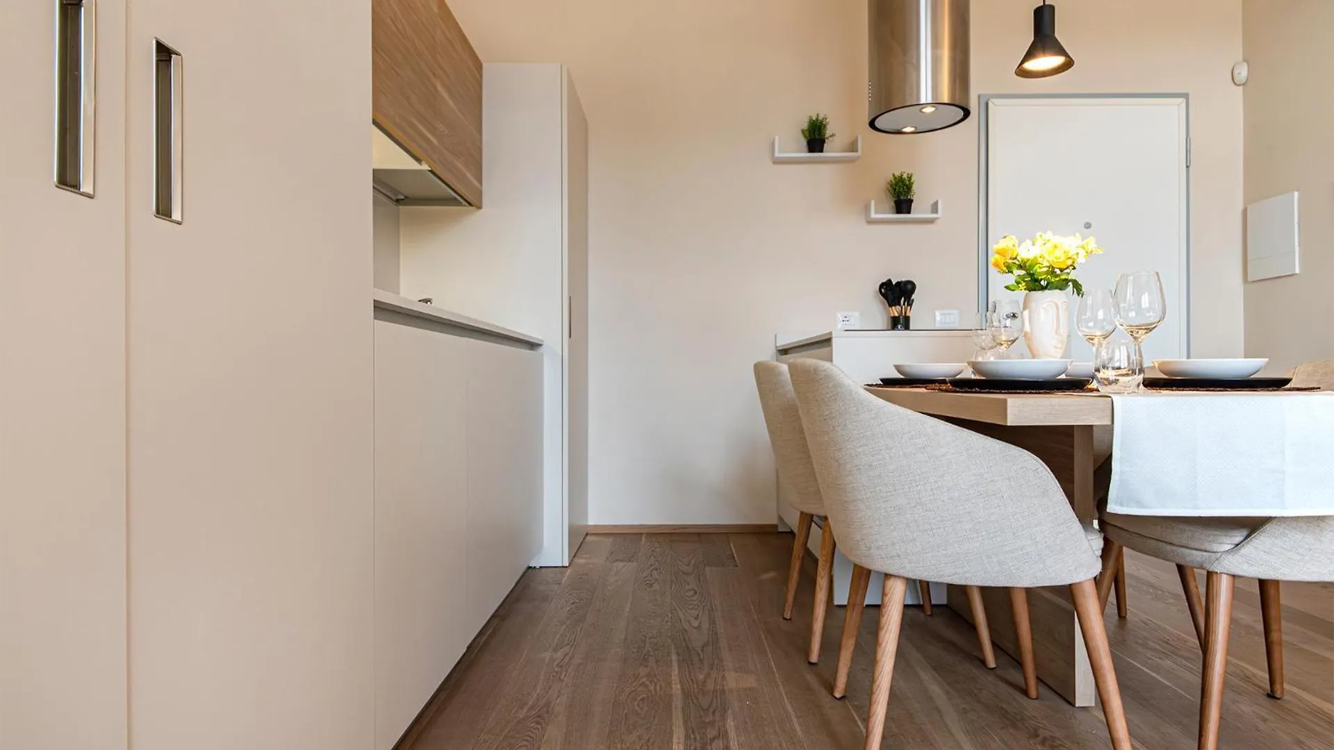 Ideal Rent - Lucini 19 Milano